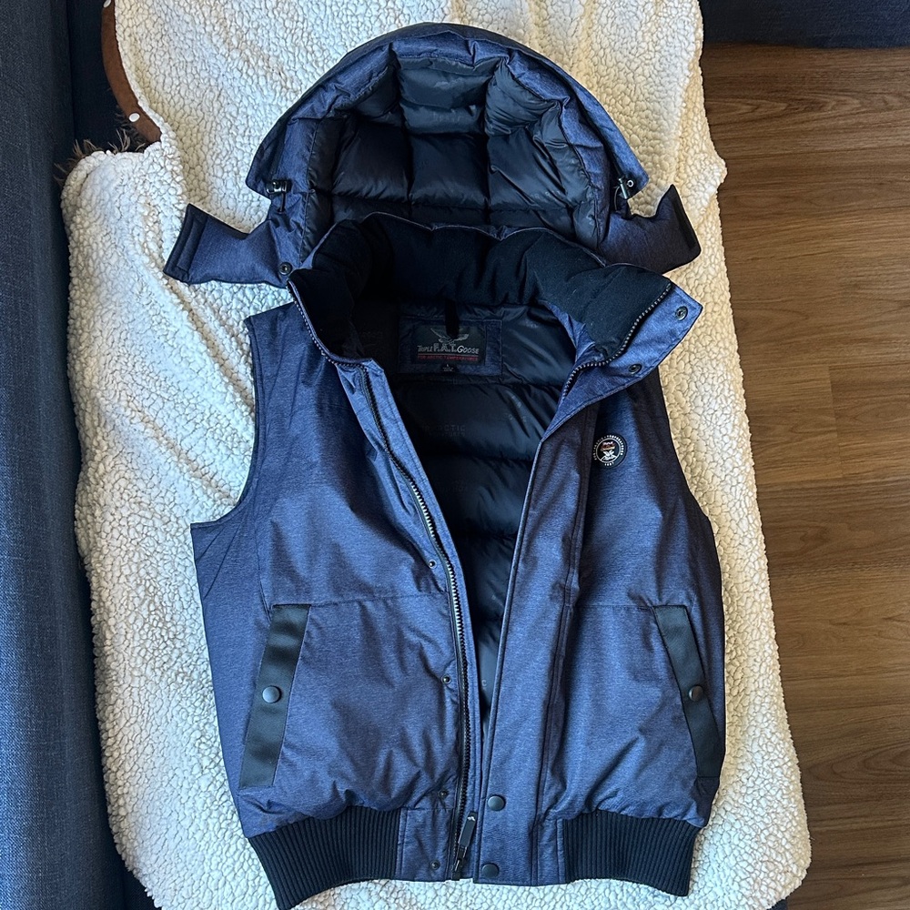 Men's Large blue Triple FAT goose down vest
